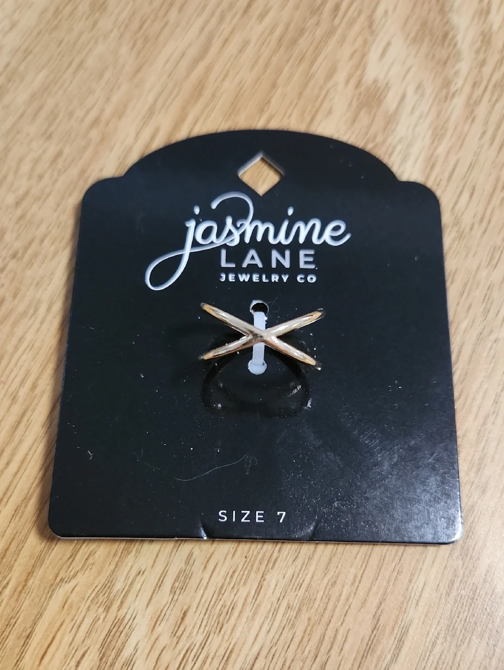 Jasmine Lane 'X' Crossed Ring Goldtone Ring Size 7